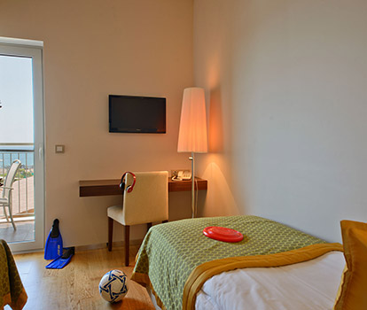 Akra Hotels İki Yatak Odalı Aile Odası (2) M