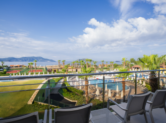 Akra Fethiye Konaklama Superior Deniz Manzaralı Aile Odası Card M2