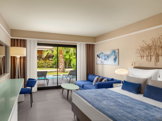 Akra Fethiye Konaklama Yetiskin Swim Up Standart Oda Card M