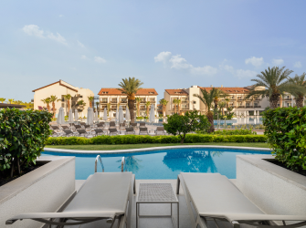 Akra Fethiye Konaklama Havuz Erisimli Aile Odası Card M2